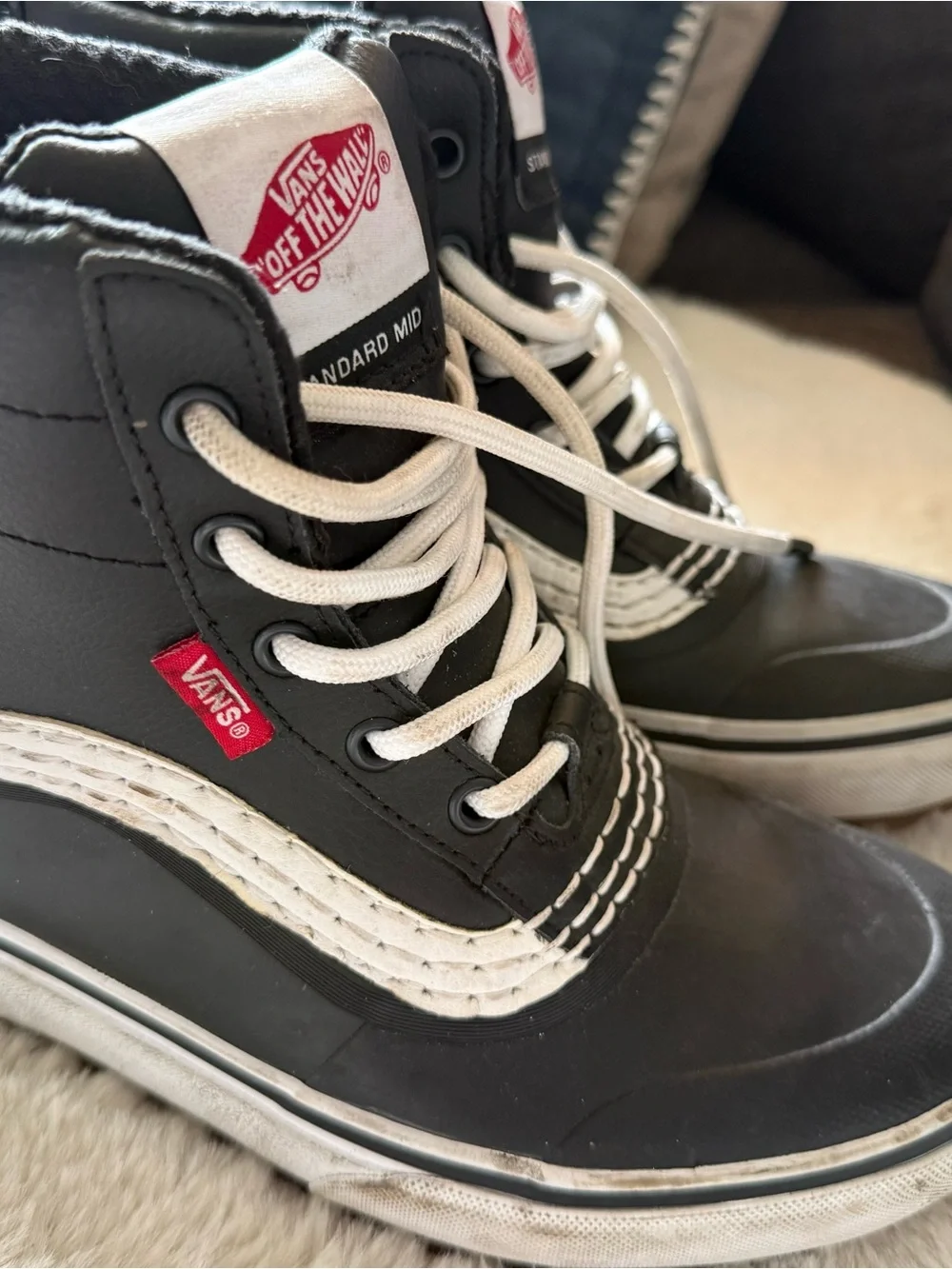Vans Standard Mid Snow Mte Boot
